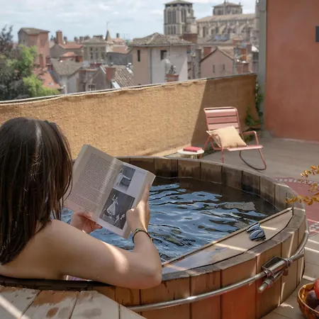 Mihotel - La Maison Rose 3*