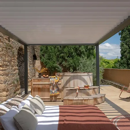 Mihotel - La Maison Rose Bed & Breakfast 3*