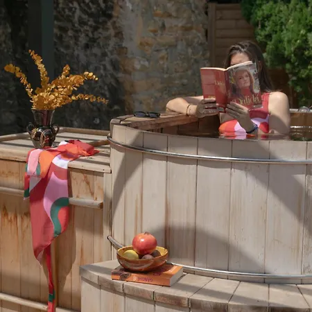 Mihotel - La Maison Rose
