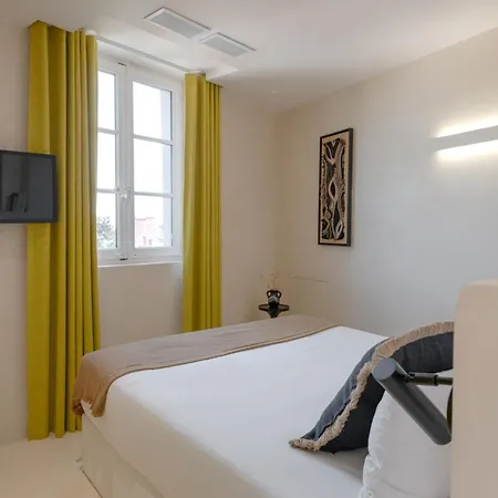 Oda ve Kahvaltı Mihotel - La Maison Rose Lyon