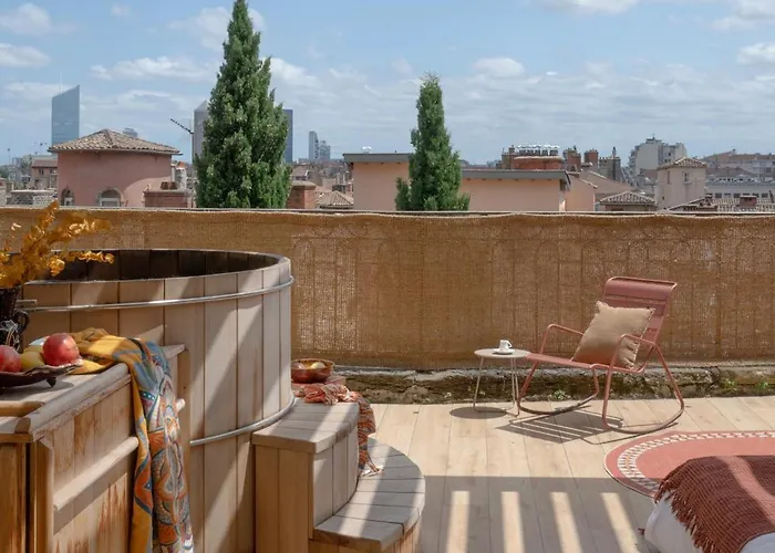 Mihotel - La Maison Rose Bed & Breakfast 3*